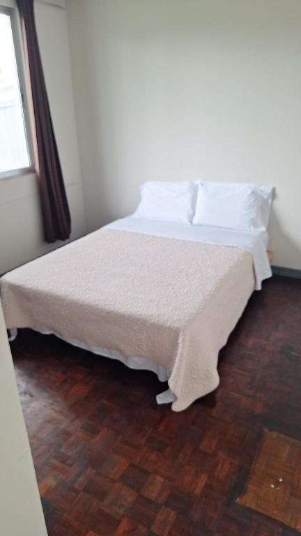 Postel nebo postele na pokoji v ubytování Luca hostel