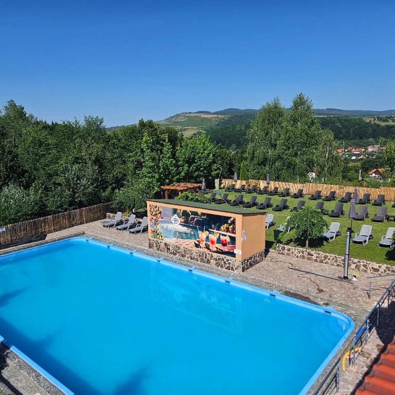 Bazén v ubytování Bellacya Resort & Spa nebo v jeho okolí