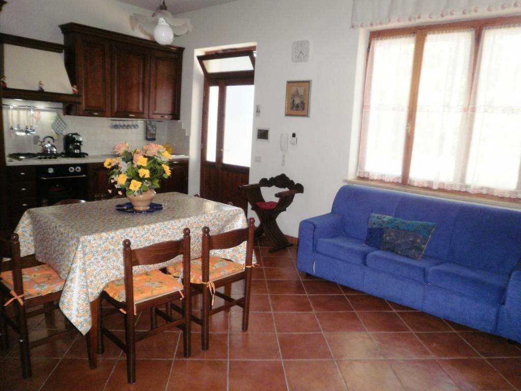 Kuchyňa alebo kuchynka v ubytovaní Casa vacanza montecapino