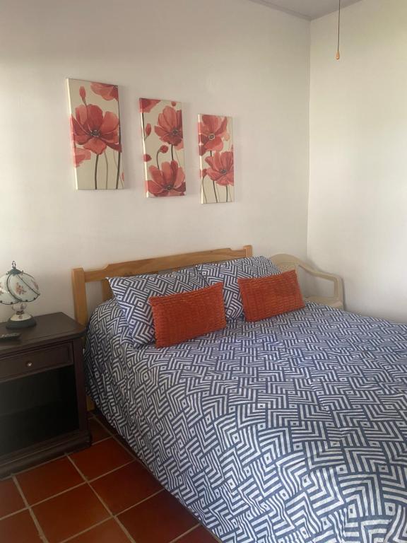 Postel nebo postele na pokoji v ubytování La Casa de Luzma