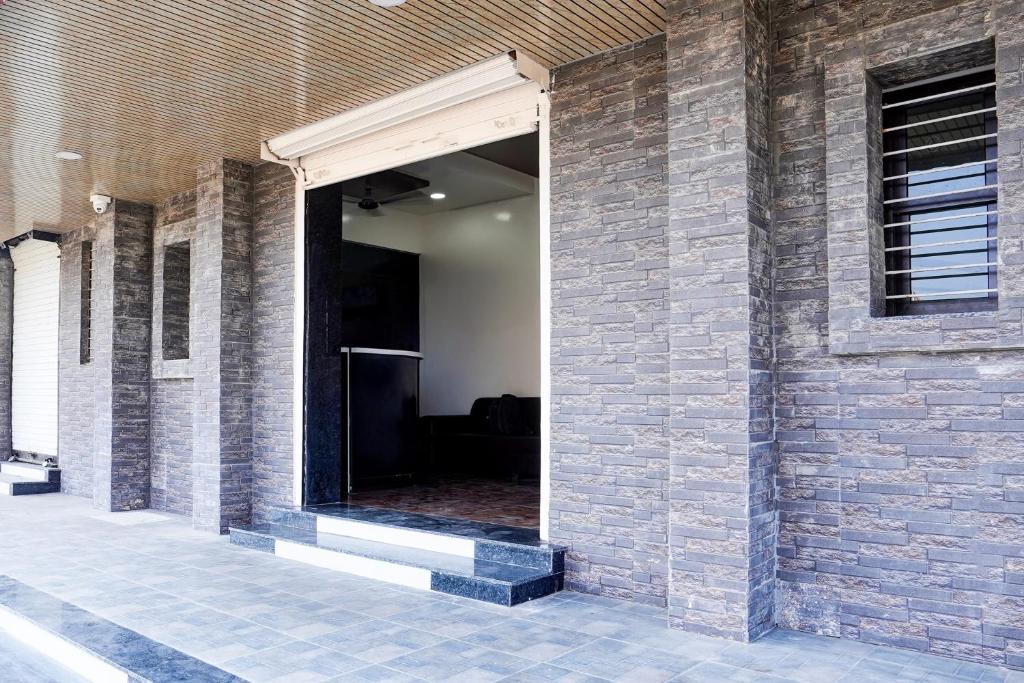 Fotografie z fotogalerie ubytování Super Hotel O Dabha Hilltop v destinaci Nágpur