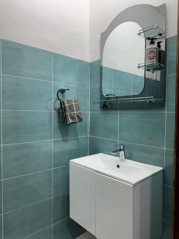 Ένα μπάνιο στο KAJAZZ properties
