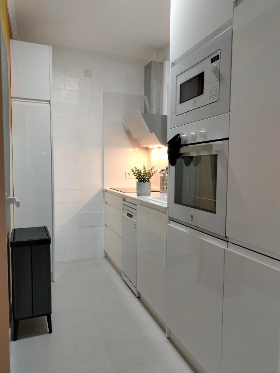 Kuchnia lub aneks kuchenny w obiekcie Apartamento c/piscina centro Nerja