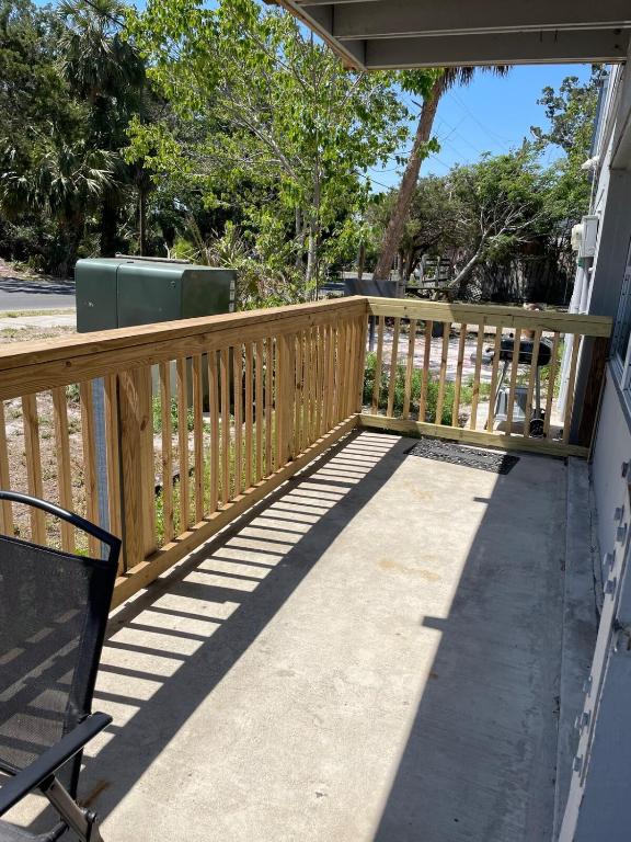 Balkón nebo terasa v ubytování Cedar Key Turtle 132