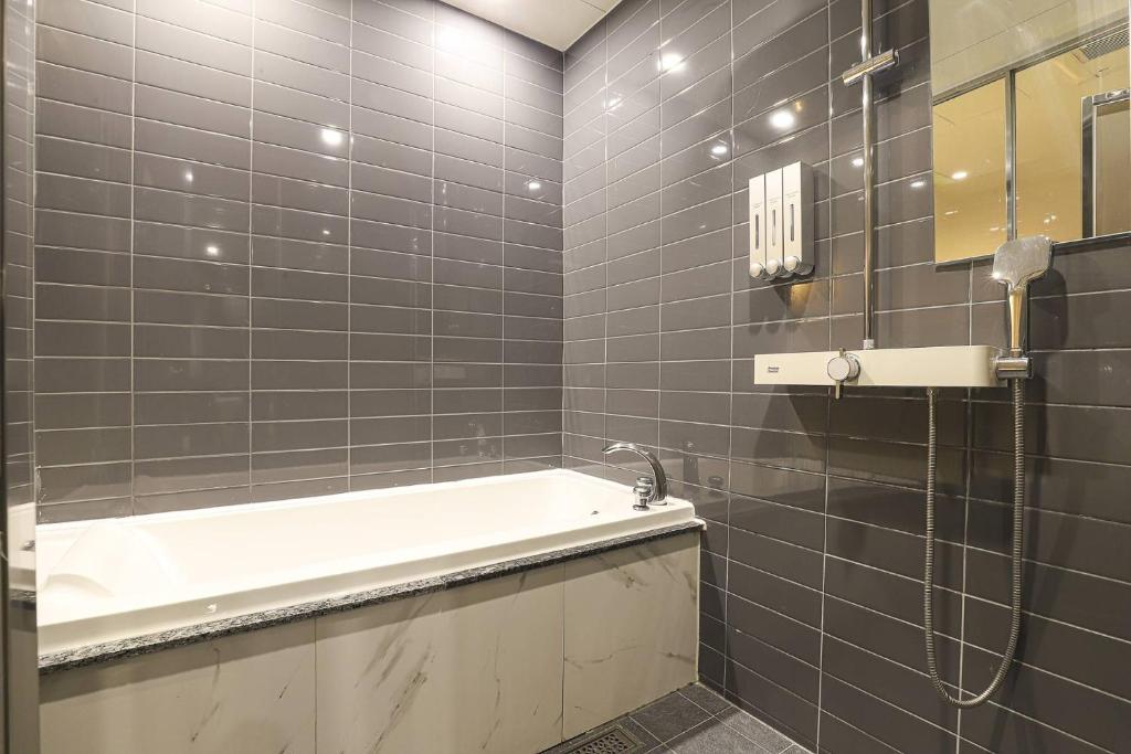 Koupelna v ubytování Hotel OSCAR