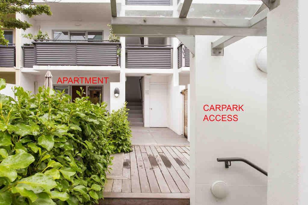 Handy CBD Covered Free Parking Gym 2 Bdrm - Resim 9