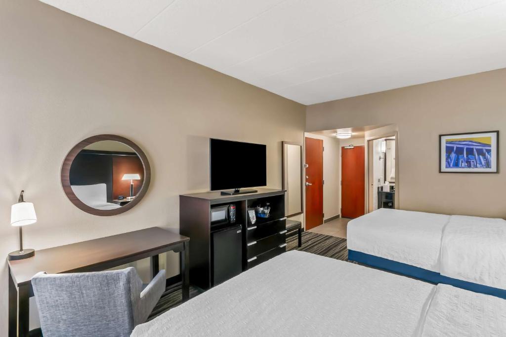 Hampton Inn Bowie photo