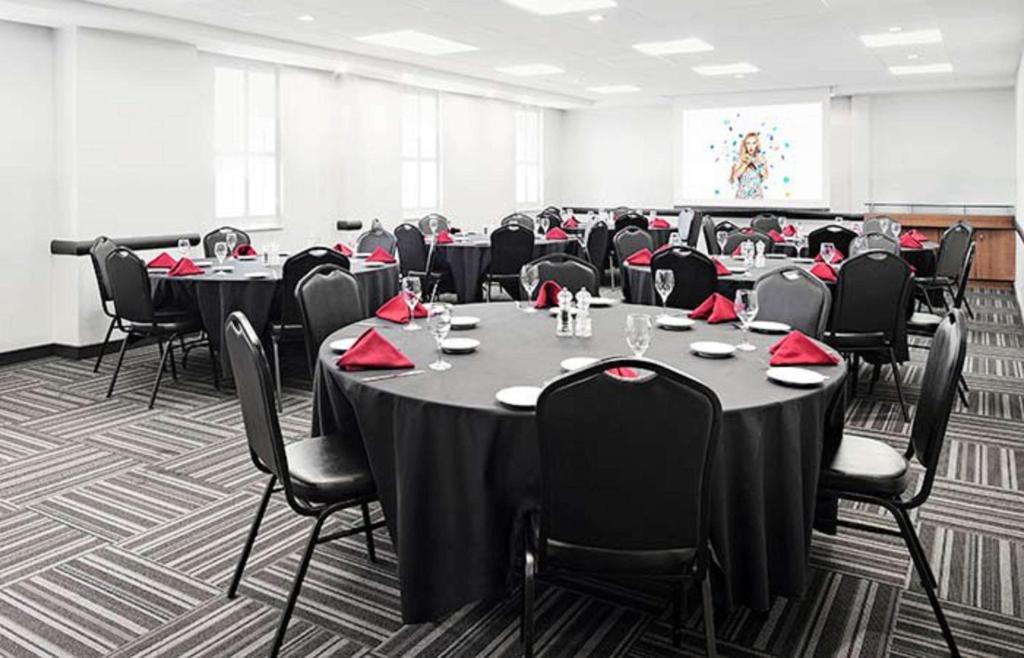 DoubleTree by Hilton Ottawa Downtown - Resim 6