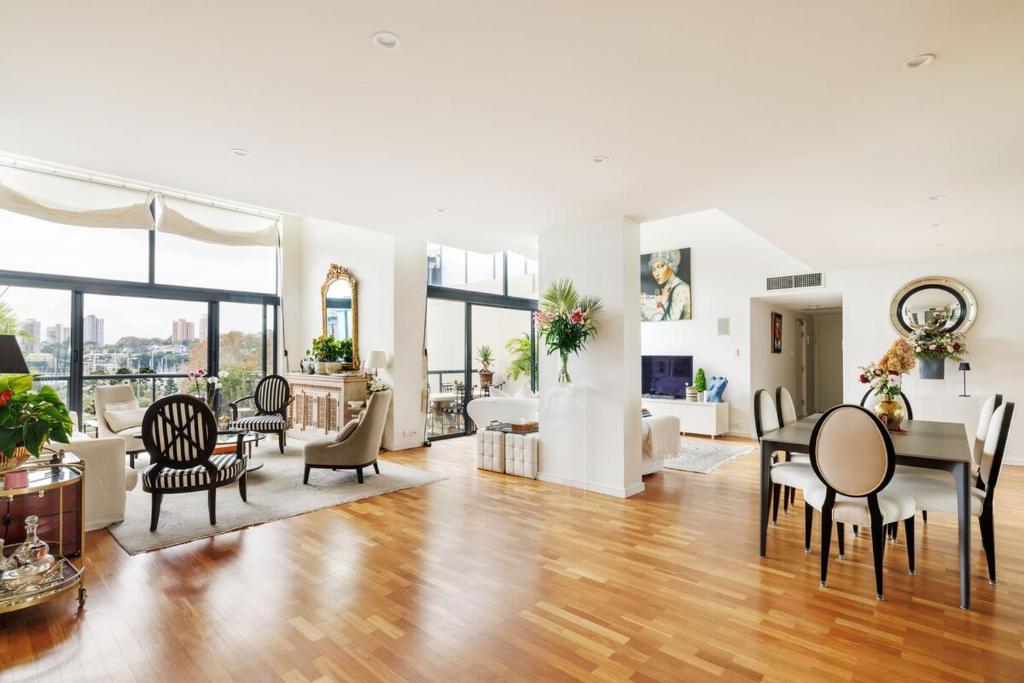 Image showcasing Harbourside Penthouse Luxury With Private Rooftop, Sydney ...