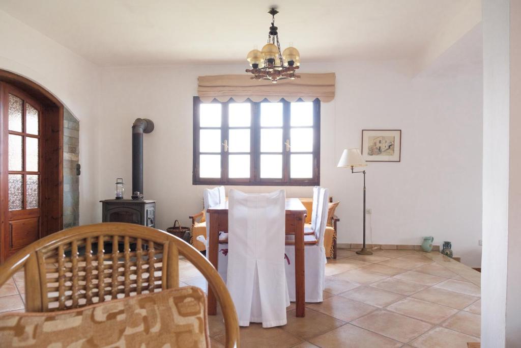 Fotografie z fotogalerie ubytování Charming Country House with View v destinaci Episkopí- Rethymno