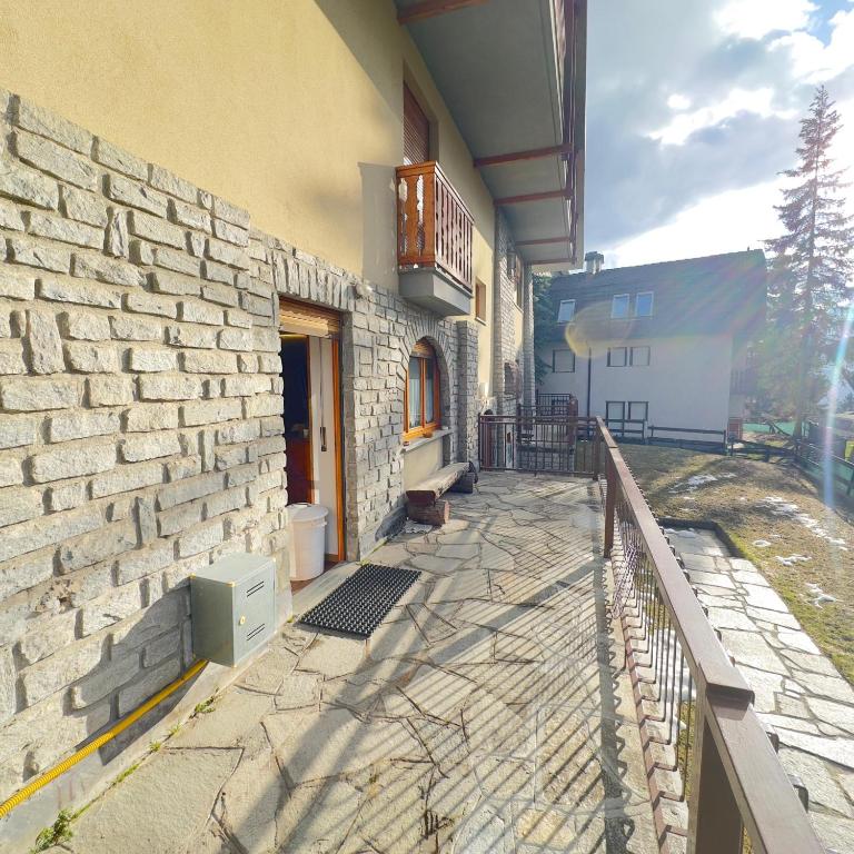 The building in which Az apartmant is located