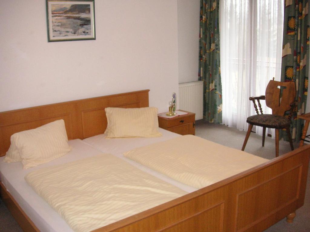 Posteľ alebo postele v izbe v ubytovaní HOTEL Jerolitsch