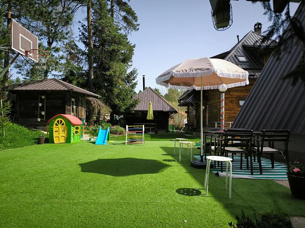 Zahrada ubytování Vila POGLED Wellness i spa