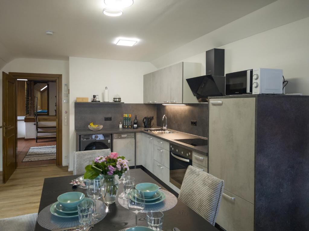 Kuchyň nebo kuchyňský kout v ubytování Wolf Apartments-Spittal
