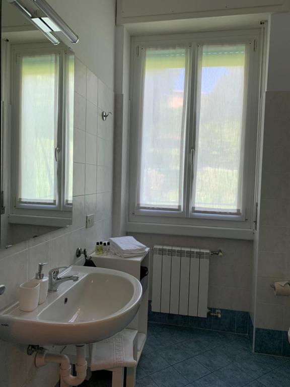 Koupelna v ubytování Hotel Loveno