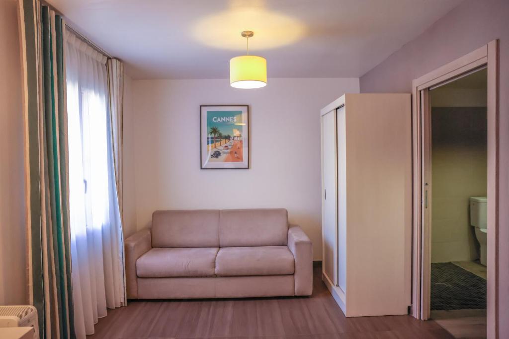 Hôtel CASABELLA Cannes Mouans Sartoux - Habitación Cuádruple Superior