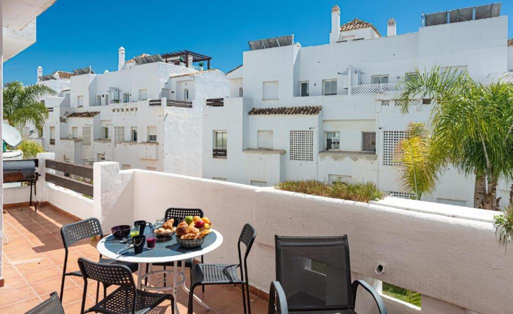 Azure & Green Valle Romano 3BR