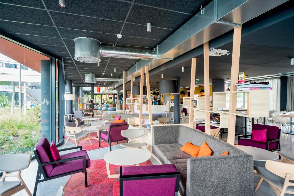 Posezení v ubytování Nomad Paris Roissy CDG