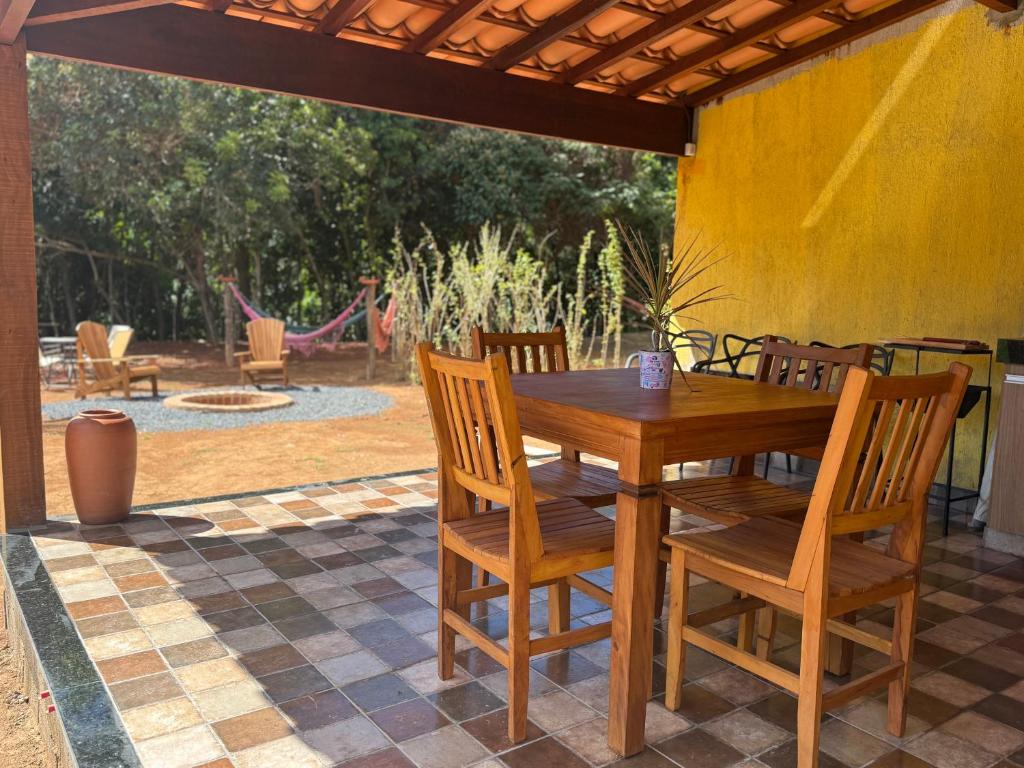 Patio nebo venkovní prostory v ubytování Paraíso Capitólio "A Pousada da Dona Perpetua"