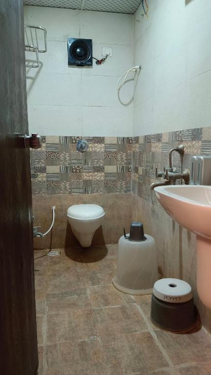 Koupelna v ubytování Hotel Kiara Eshosans Palace