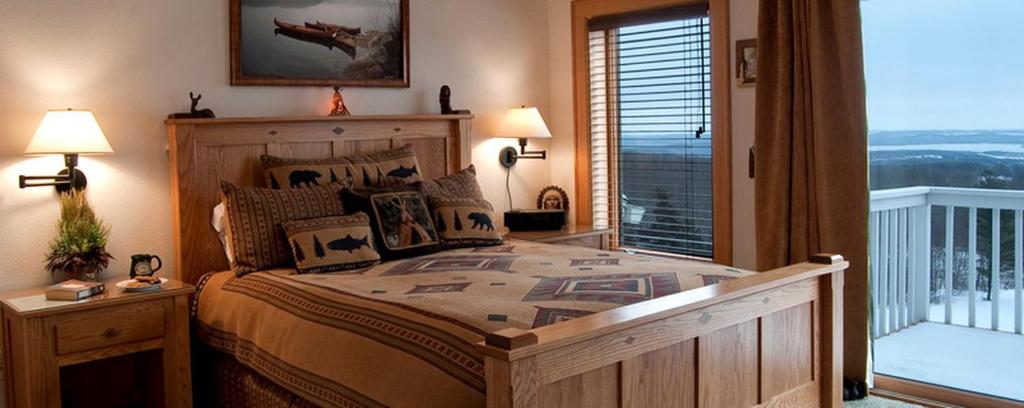 Voodi või voodid majutusasutuse Cozy Bed and Breakfast Accommodation near the Devil’s Lake State Park, Wisconsin toas