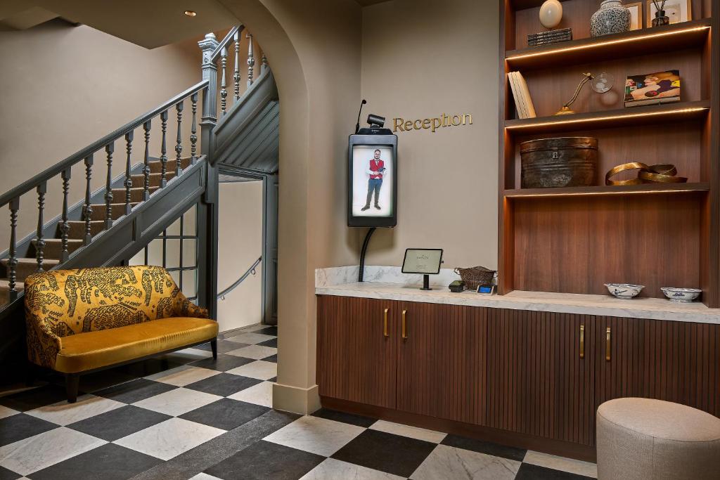 The Saints Hotel - Resim 19