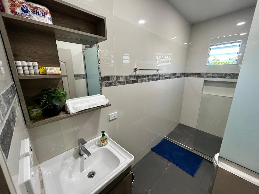 Koupelna v ubytování Zenith by Proxima Homes