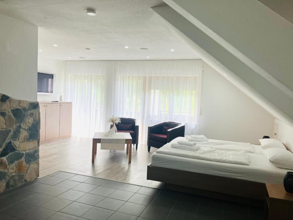 La Frontiera Hotel & Eventlocation - idyllisch, nah' der Schweiz - zum Rheinfall bei Schaffhausen - Suite Con Balcone