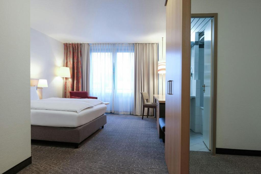 FOUR Essen City Centre - Resim 31