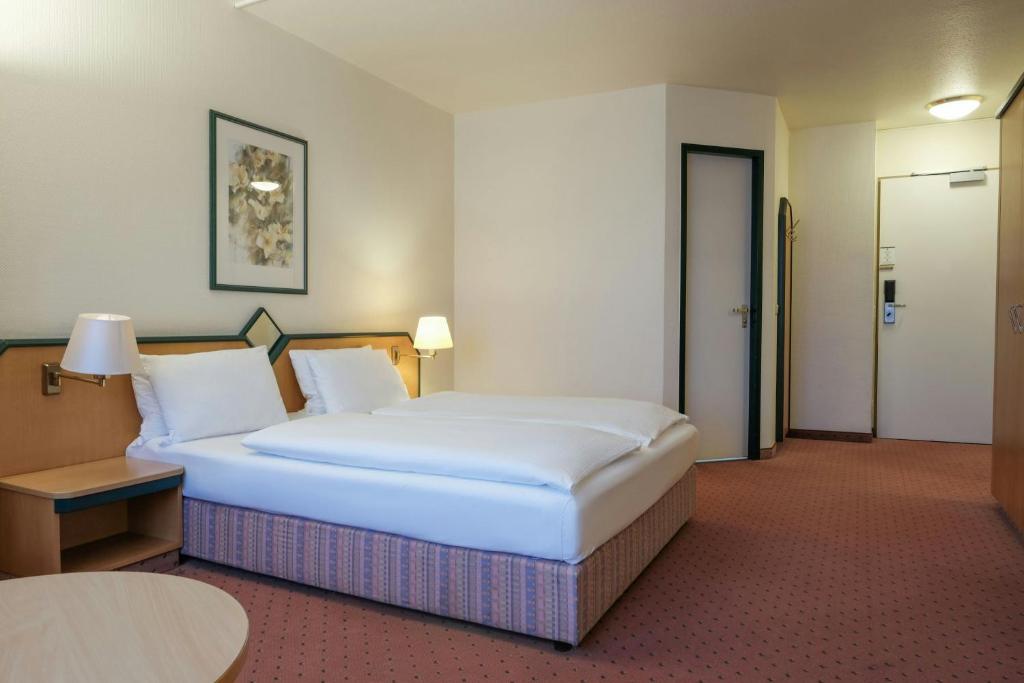 FOUR Essen City Centre - Resim 35