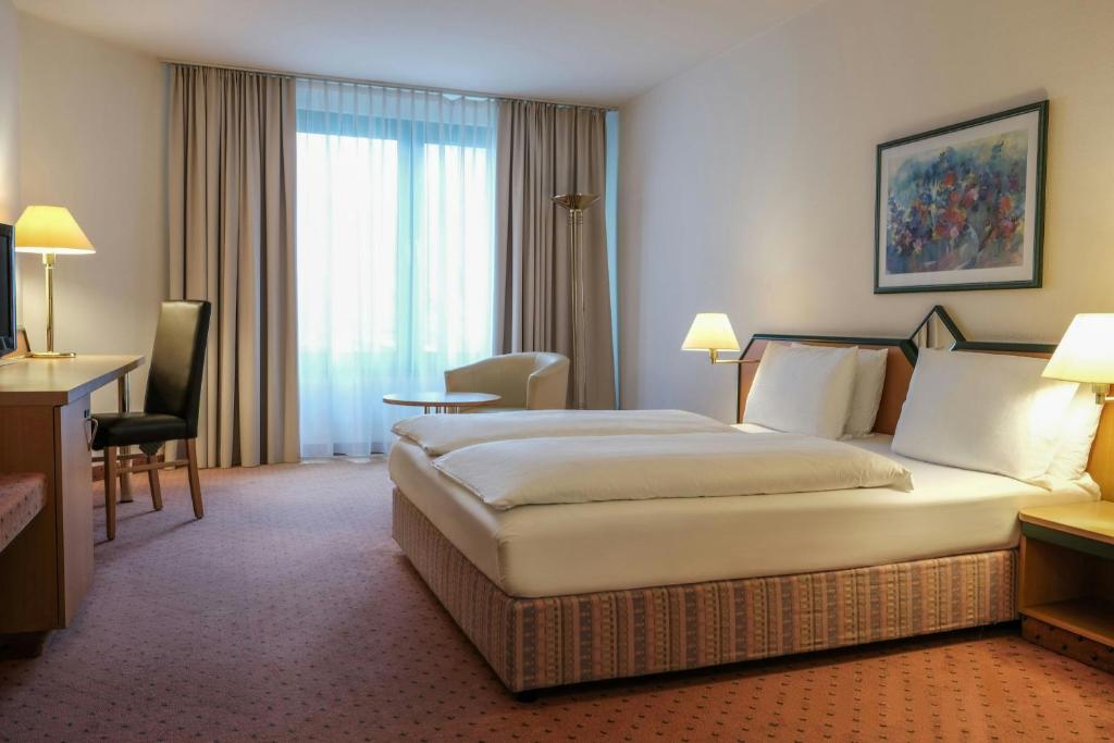 FOUR Essen City Centre - Resim 38