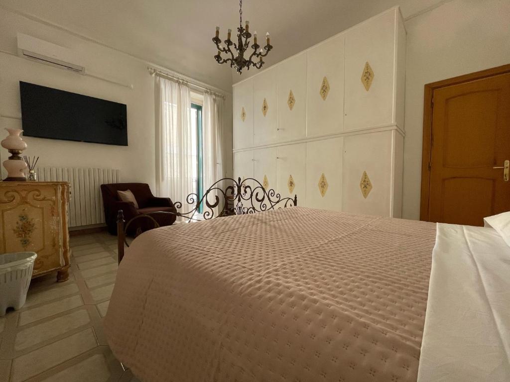TV a/nebo společenská místnost v ubytování Mady's Guesthouse