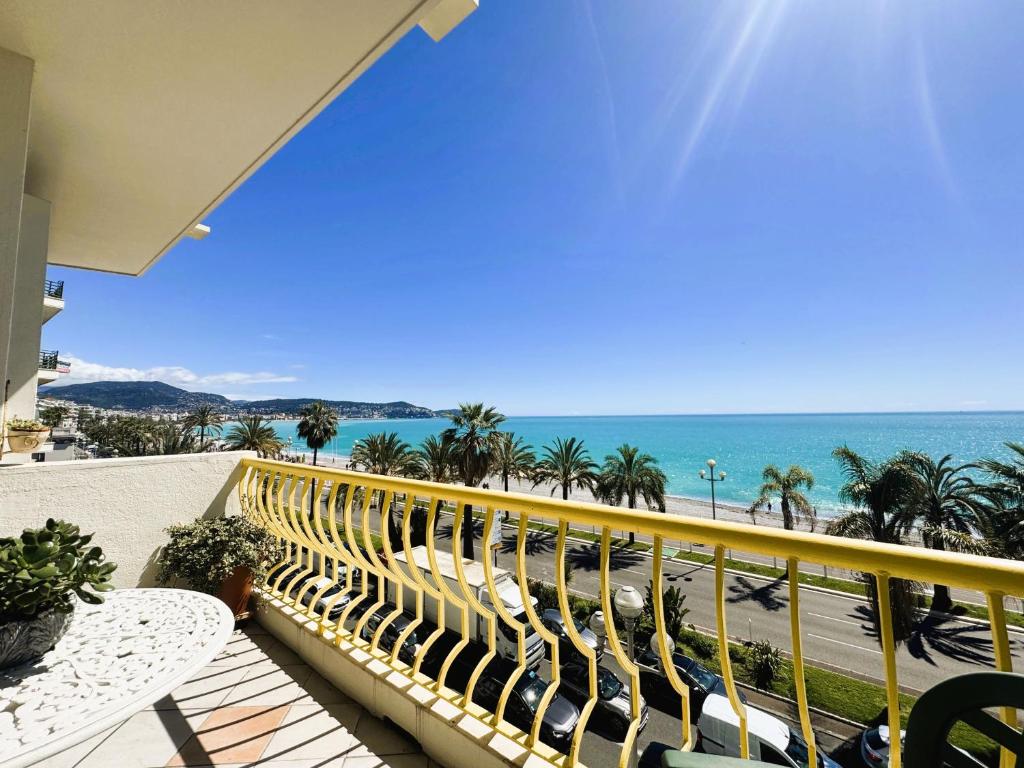 Photo de la galerie de l'établissement Appartement 2 pièces avec terrasse et vue mer, à Nice