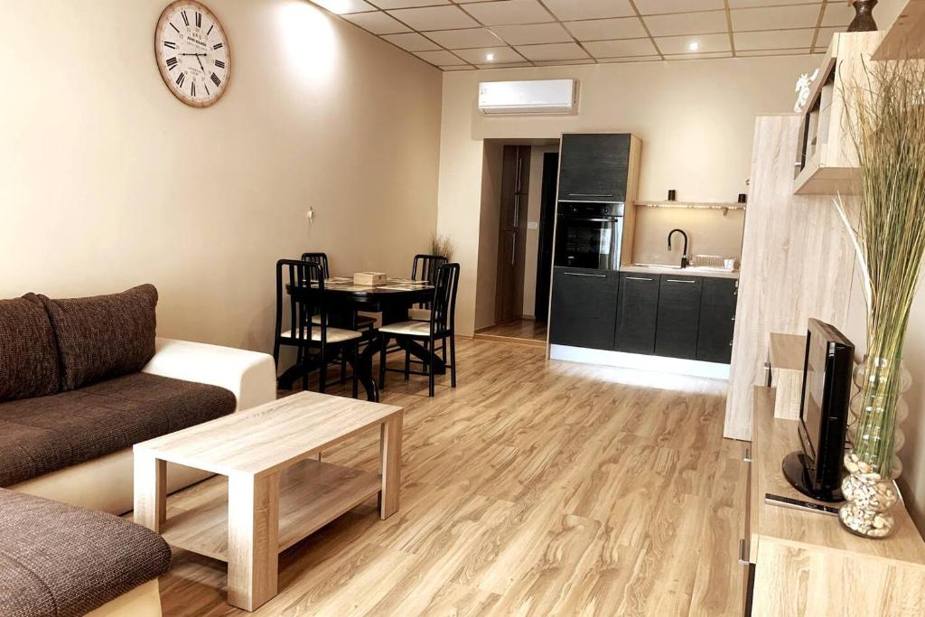 Prestige Apartments - 10