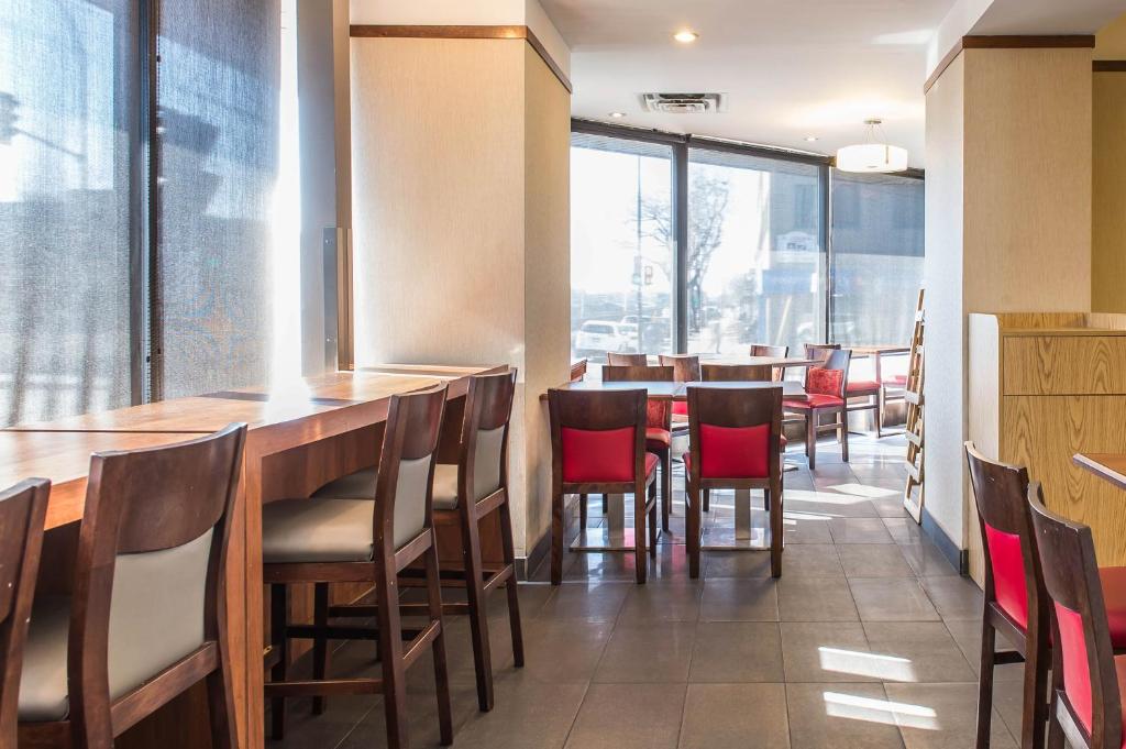 Ramada Plaza by Wyndham Montreal - Resim 43