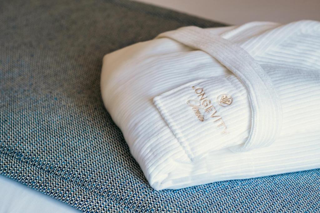 Cama ou camas em um quarto em Longevity Senses - Cascais Boutique Hotel - Adults Only