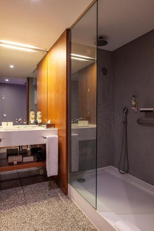 Altis Prime Hotel - 7