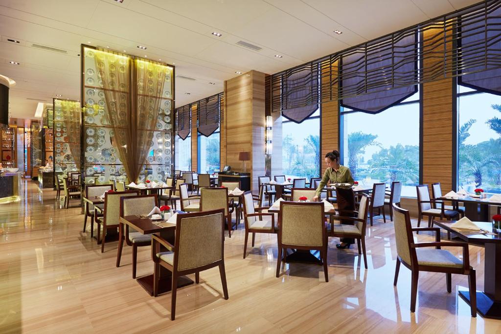 Restaurace v ubytování Wanda Realm Ningde