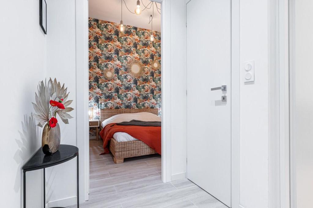 Posteľ alebo postele v izbe v ubytovaní GESU - 2 bedroom in Old Town - Gesu Square
