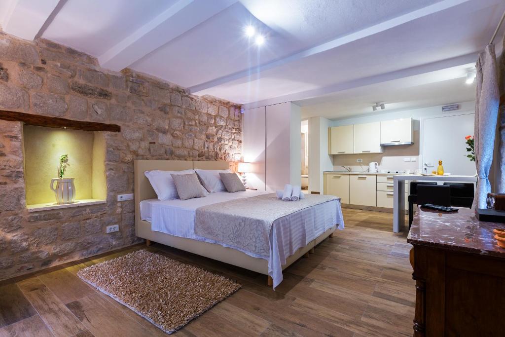 Apartments & Rooms Dujam - 10