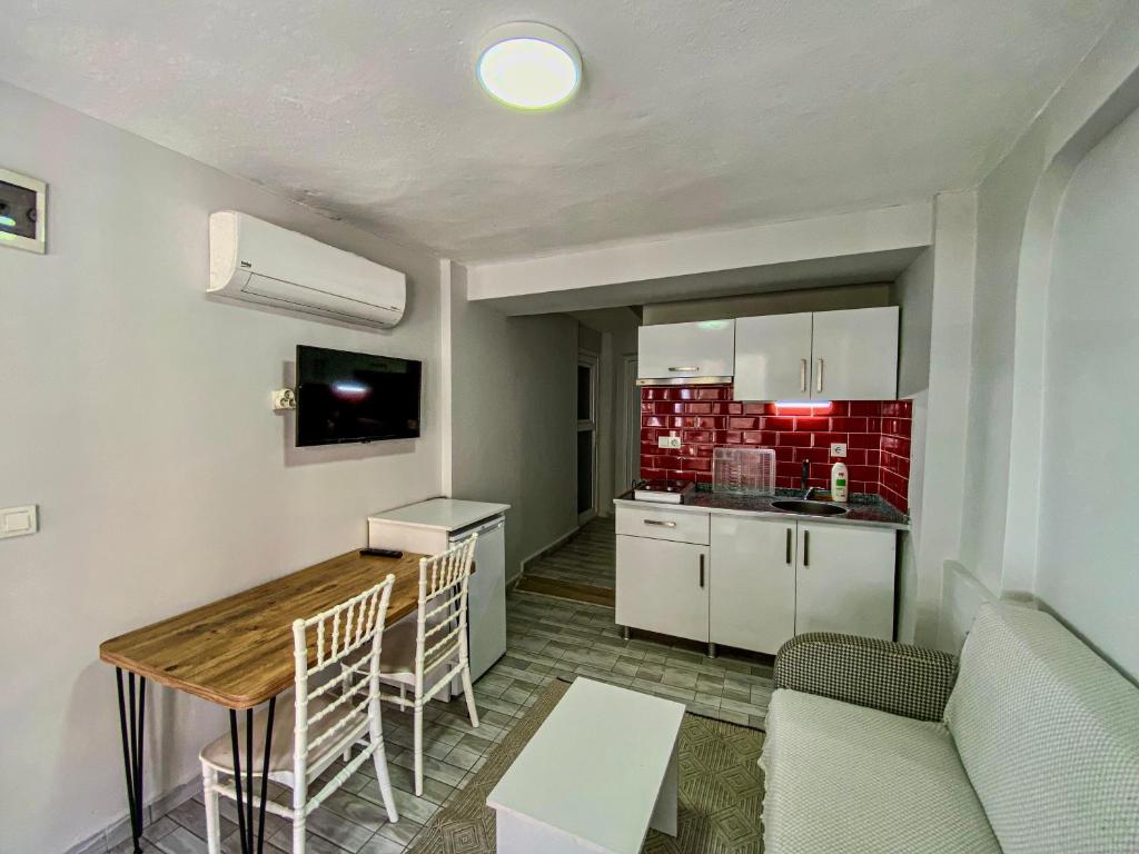 امکانات İZAN VİLLA BAKIŞ APARTMENTS - تصویر ۴