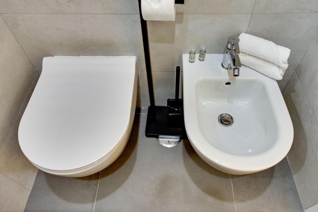 V Collection Rome Jubilee Guest House - 14