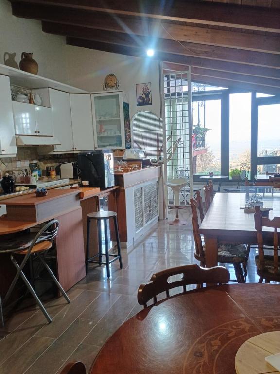 Kuchnia lub aneks kuchenny w obiekcie B&b Fabra Casa Mia e non solo
