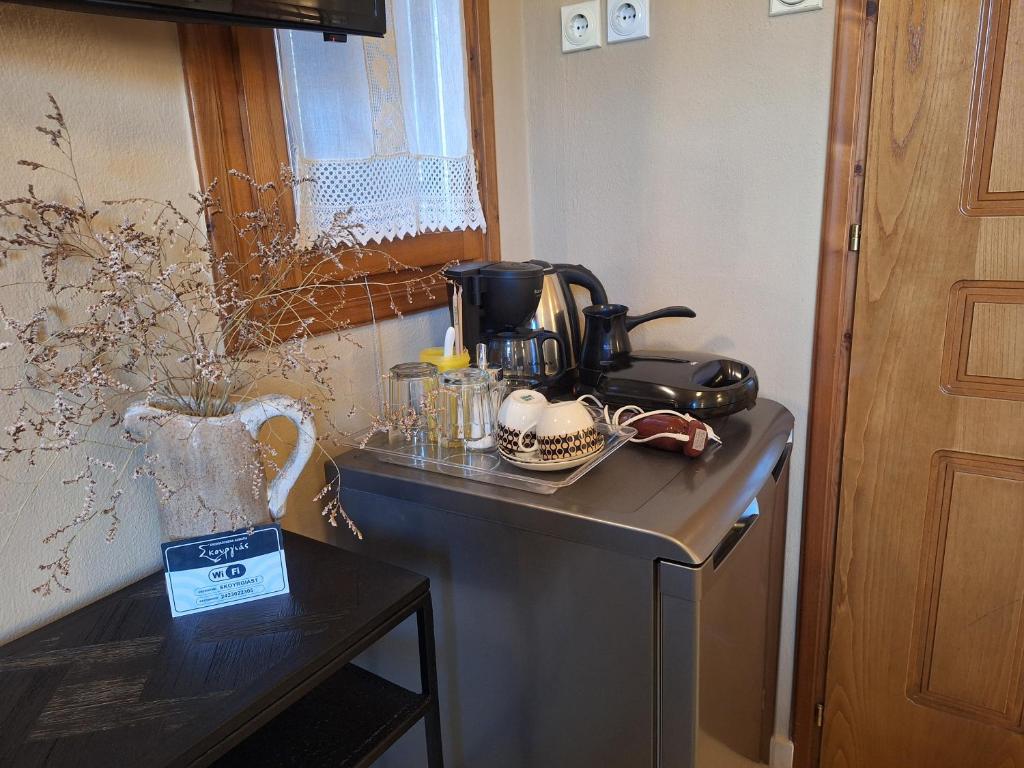 Kuchyňa alebo kuchynka v ubytovaní Skourgias Rooms