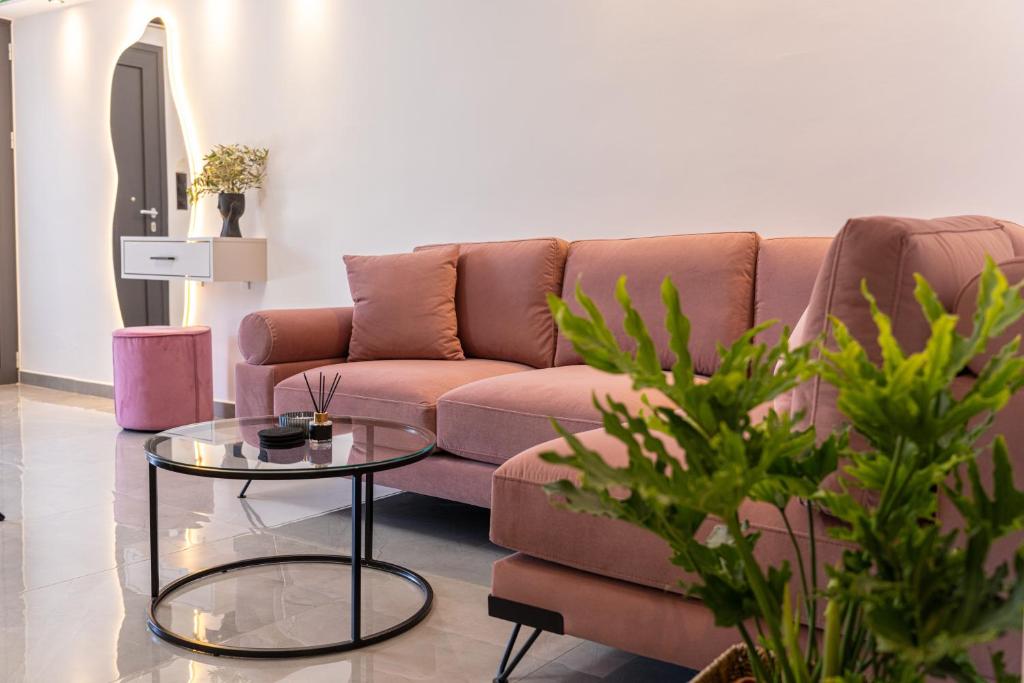 Posezení v ubytování PNOẼ Luxury Apartments