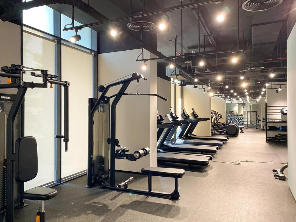 Fitness centrum a/nebo fitness zařízení v ubytování Silhouette Suite Studio by JK