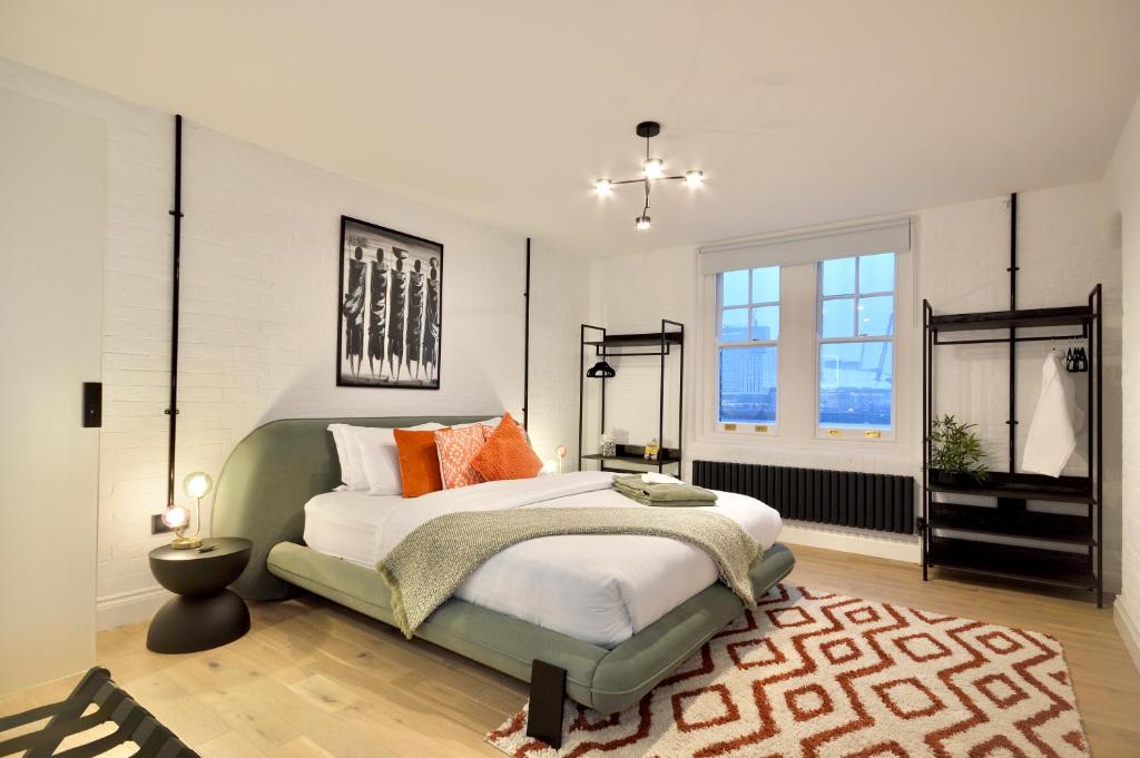 Newly Refurbished w/ River Views photo