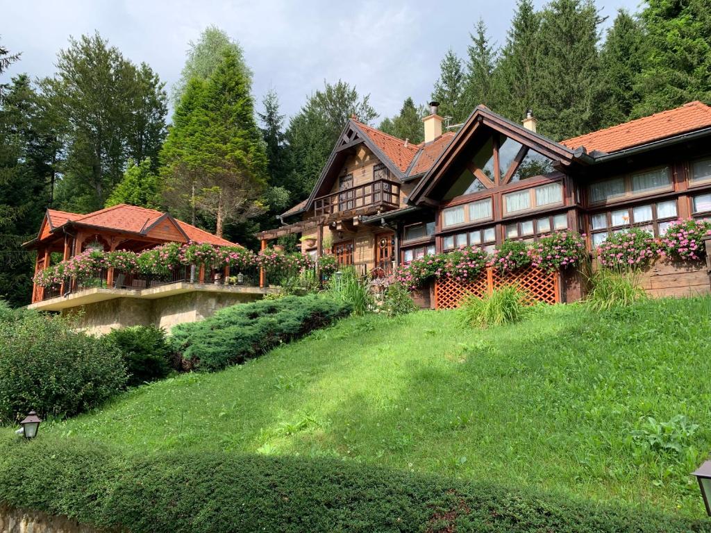 Vonkajšia záhrada v ubytovaní Holiday Home Tonkina kuća