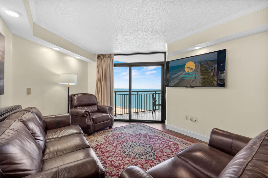 TV a/nebo společenská místnost v ubytování Sand Dunes Resort Unit 1406 - Ocean View