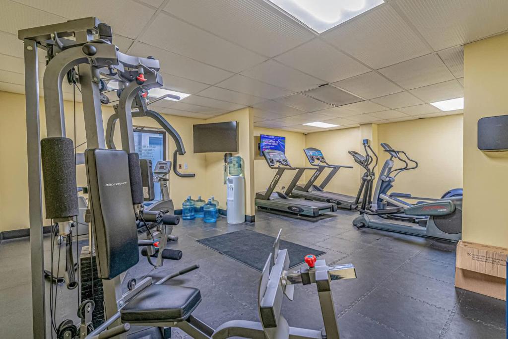 Fitness centrum a/nebo fitness zařízení v ubytování Sand Dunes Resort Unit 1406 - Ocean View